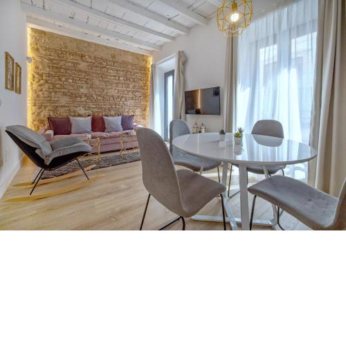 Victoria Suites