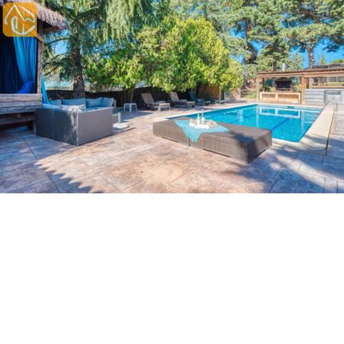 Vidreres Villa Sleeps 22 Pool Air Con WiFi