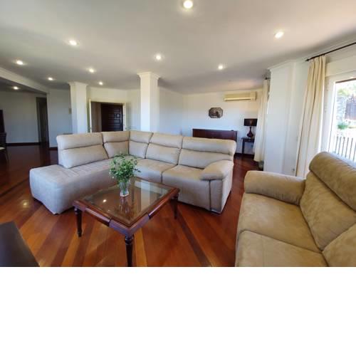 Views & luxury in Old Town