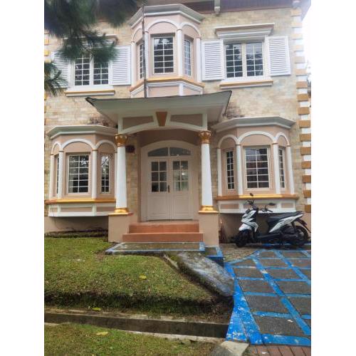 Vila CC2.52 kota bunga
