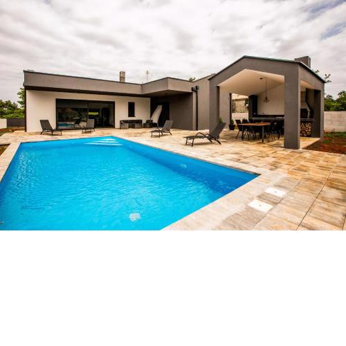 Vila Nora