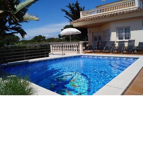 Villa - 4 Bedrooms with WiFi and Sea views - 07933