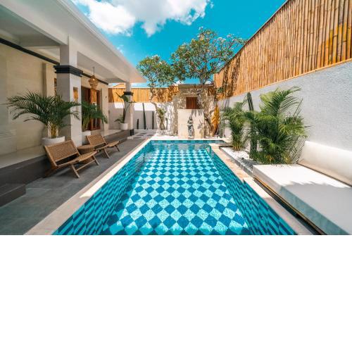 Villa 3BR Canggu Tropical Vibes !