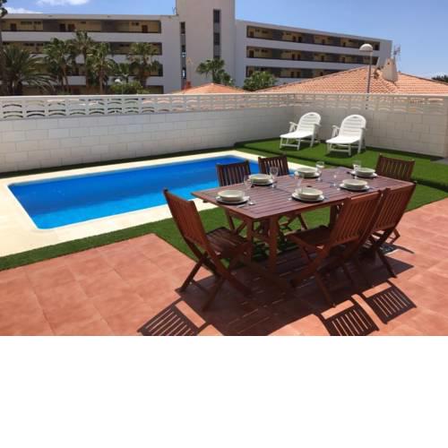 Villa 84, Coche incluido y Piscina Privada.