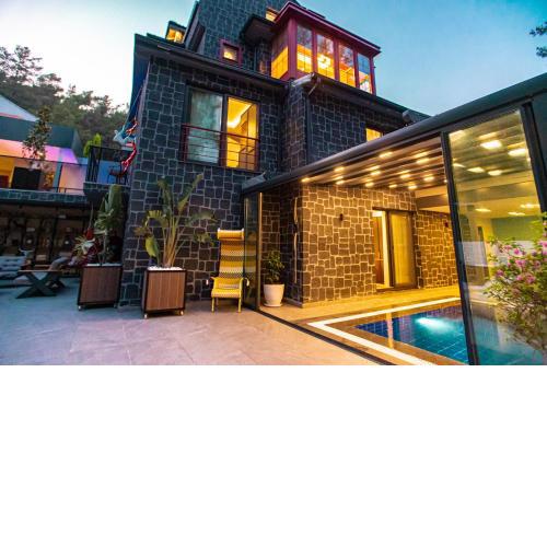Villa A Plus & Ultra Holiday