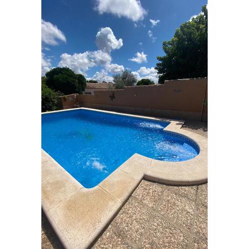 VILLA AGUACATE