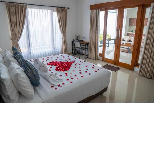 Villa Akmali Seminyak Basangkasa- 2 Bedrooms