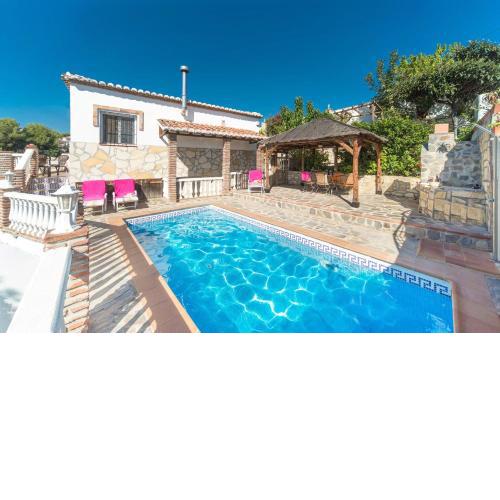 Villa Algarrobal by Villa Plus
