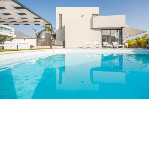 Villa Alisios Golf Luxury HEATED POOL Tenerifesummervillas