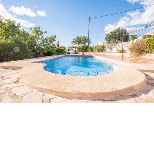 Villa Almendros *****