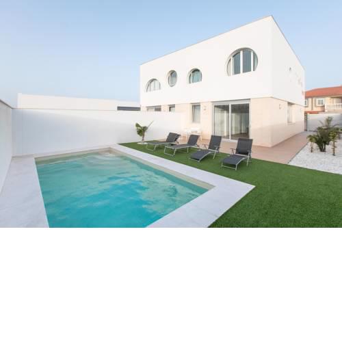 VILLA ALVAR