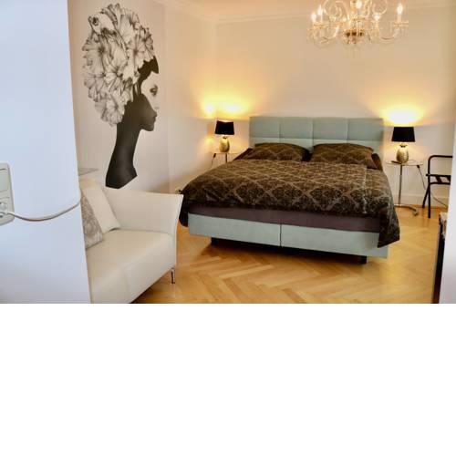 Villa am Steinhuder Meer -Doppelzimmer- mit Pant. Küche, Gartenbenutzung, Wlan