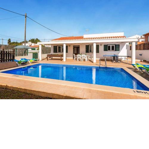 VILLA AMALIA Chalet familiar a 5 Minutos de Playa
