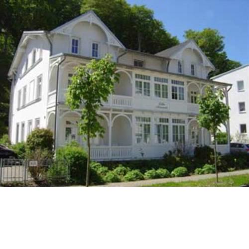Villa Amanda by Rujana