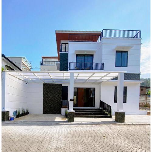 Villa Amithy Batu Malang