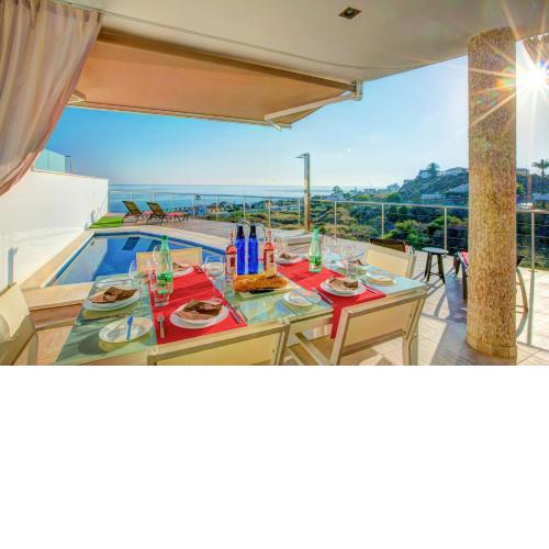 Villa Amura Sea View by Villa Plus