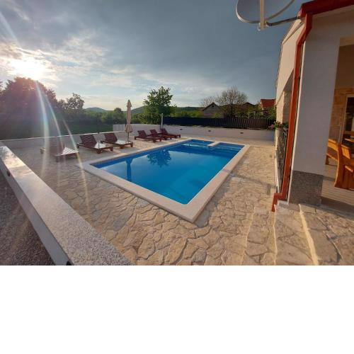 Villa Ana Marija - Family destination with heated pool