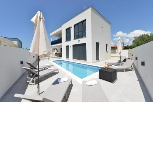 Villa Ana