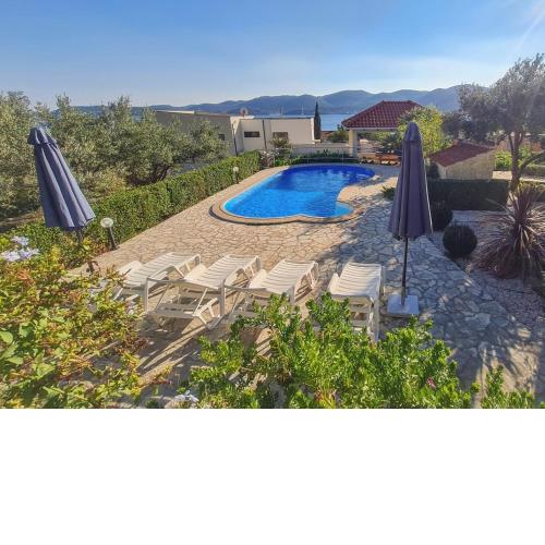 Villa Anita - with pool