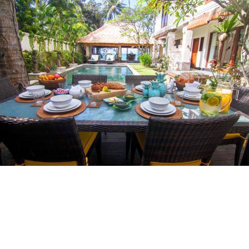 Villa Anjani - 5 Bedroom, Oceanfront Villa, Candidasa