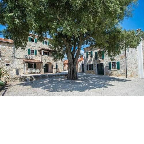 Villa Antonci-18, pool, 3 houses, private territory