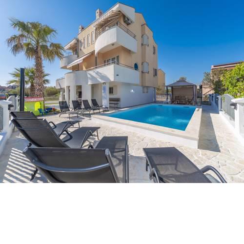 Villa Antonella with pool
