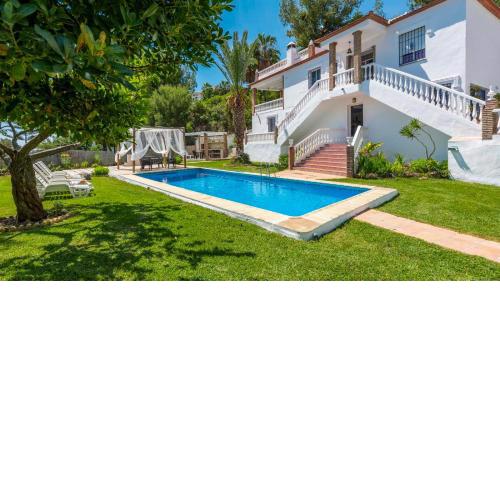Villa Arancha Nerja by Ruralidays