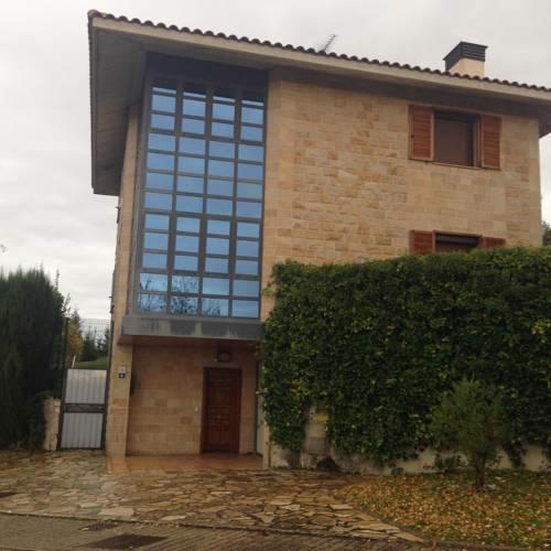 Villa Argomaniz