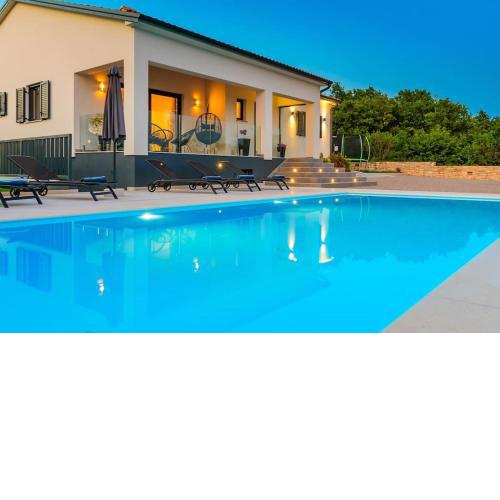 Villa AriEm