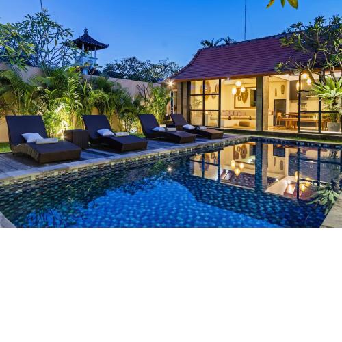 Villa Aruna Batu Bolong Beauty 5 bed air/con living