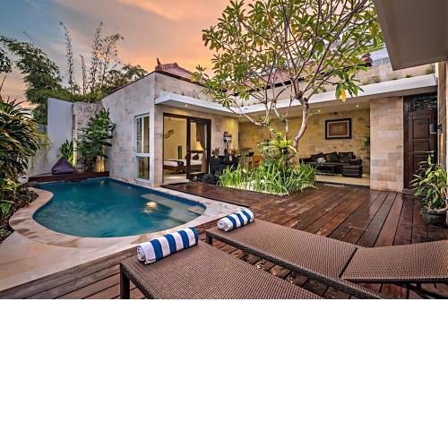 Villa Astarta , Canggu, 5 mins to Berawa beach Newly Renovated