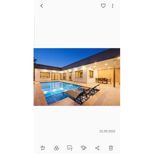 Villa Atam
