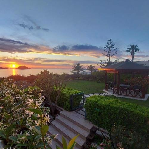 Villa Atlas - Private Pool, Full Sea + Island View
