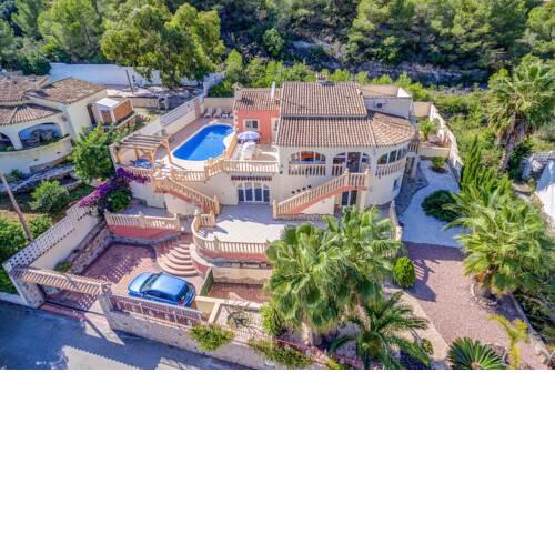 Villa Atlas by Villa Plus