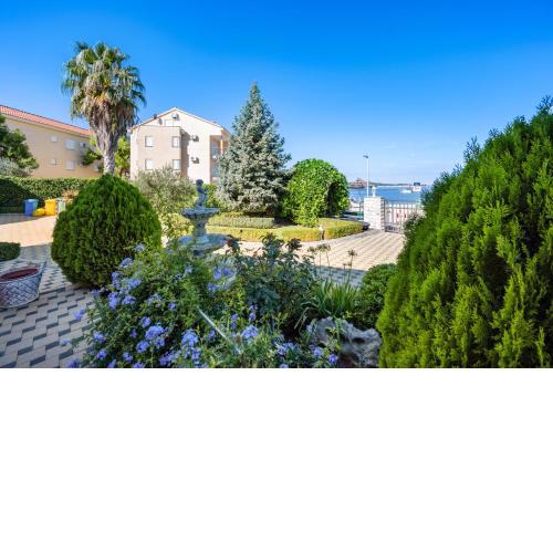 Villa Australia Žaborić - waterfront