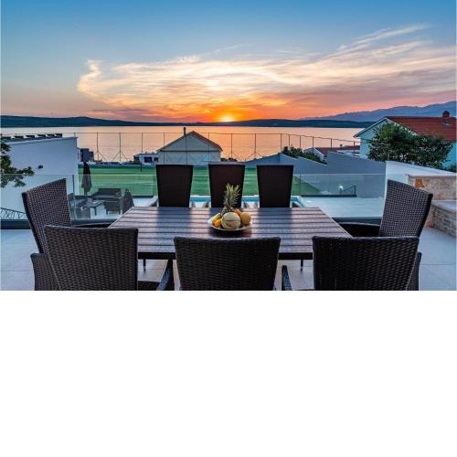 Villa Ava