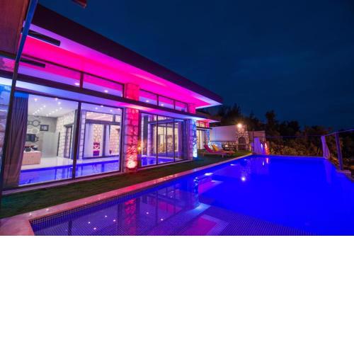 Villa ay ışığı