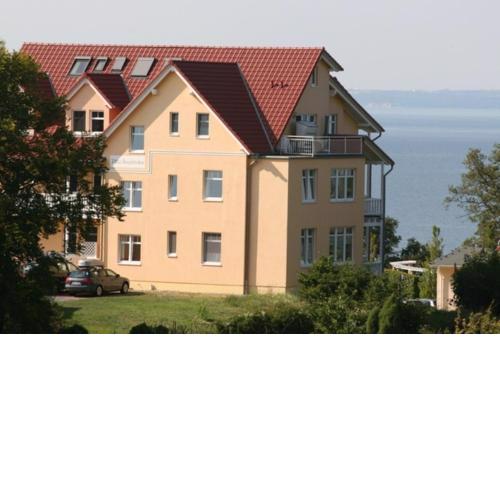 Villa Bergfrieden - Ferienwohnung 45426