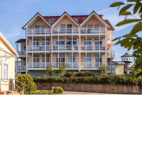 Villa Bergfrieden FeWo 05 Balkon, Sauna- u Schwimmbadnutzung
