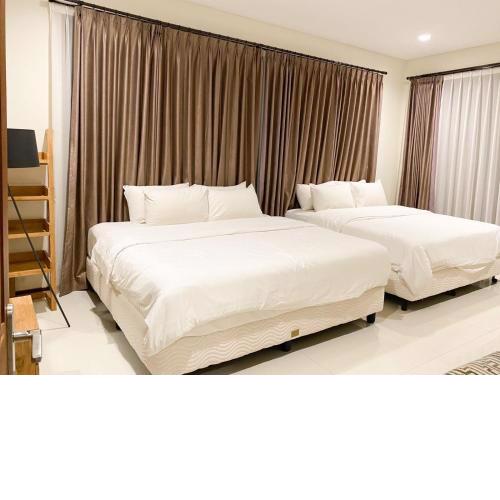 Villa Berkat 2 (room in the first Floor with private Bathroom)