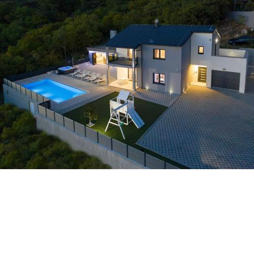 Villa BLUE LAKE