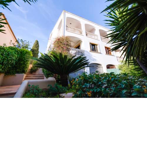 Villa Bonanova by Priority