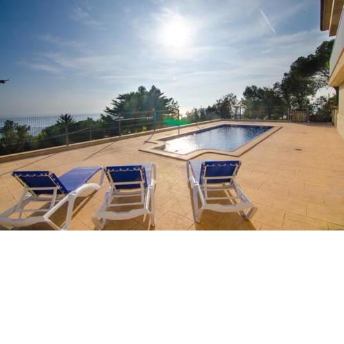 Villa Breeze
