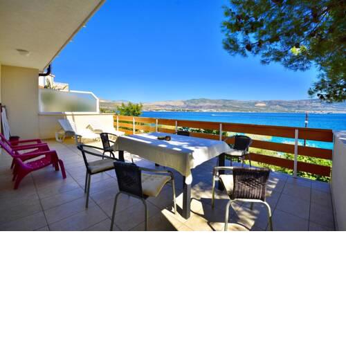 Villa Bua - Beautiful Apartments on the Seafront