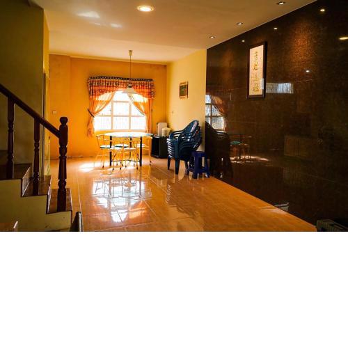 Villa Bukit Indah Brastagi / Berastagi