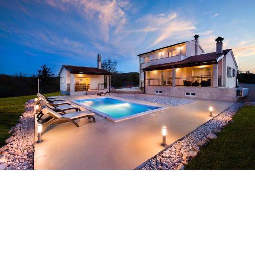 Villa Bura