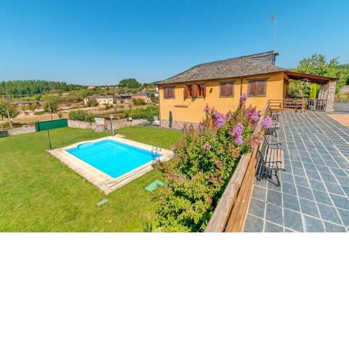 Villa calle La Lumella