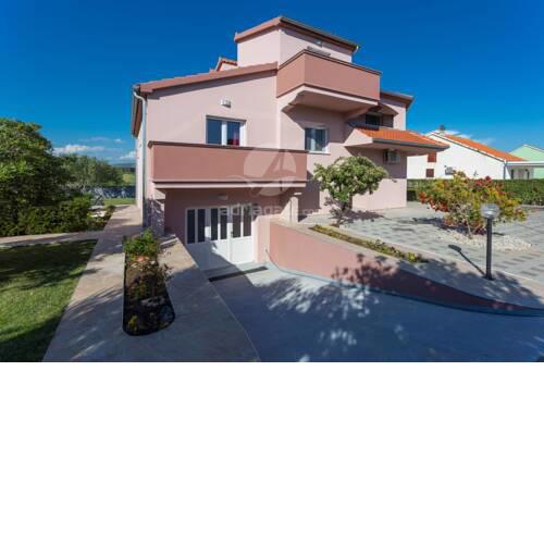 Villa Caper