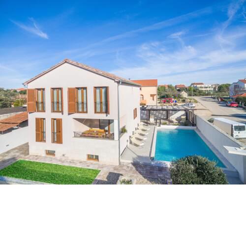 Villa CaRo
