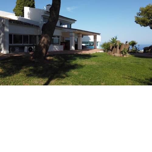 VILLA CAROLA